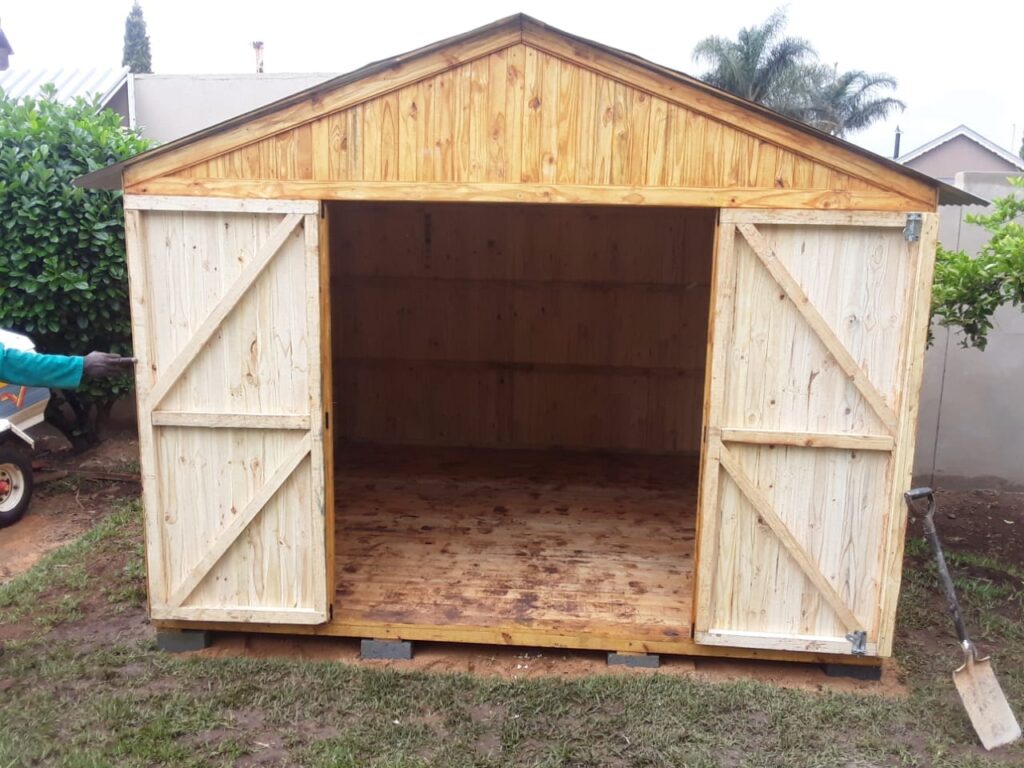 Wendy Houses Wonderboom being constructed